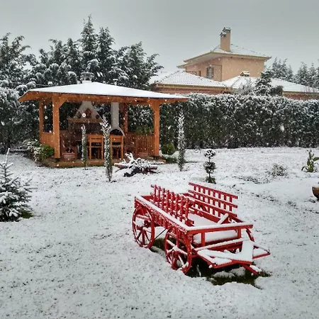 Kastor شاليه Ampelokipoi (Kastoria)